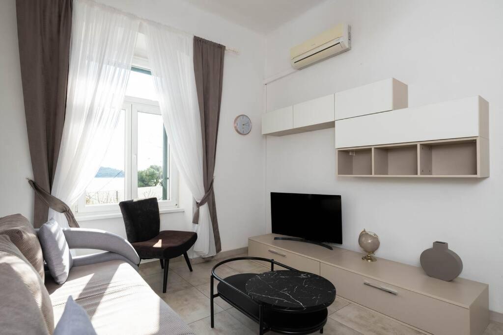 Apartment Val With Sea View Шибеник Екстер'єр фото